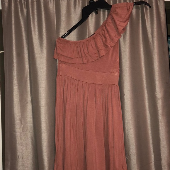 Off the shoulder Summer Dress - Picture 2 of 2